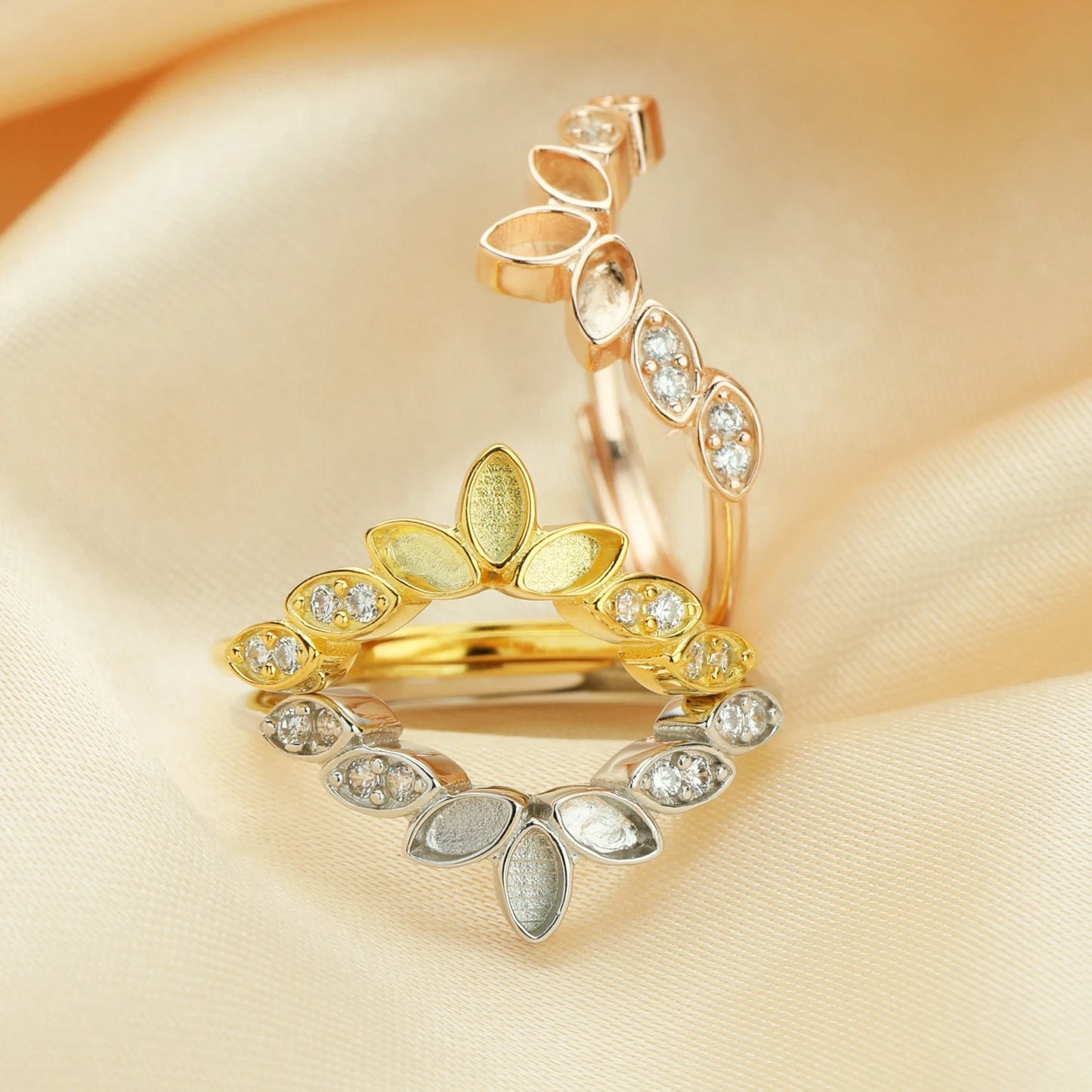 2mm x 3.5mm Curve Marquise Ring with White Stones