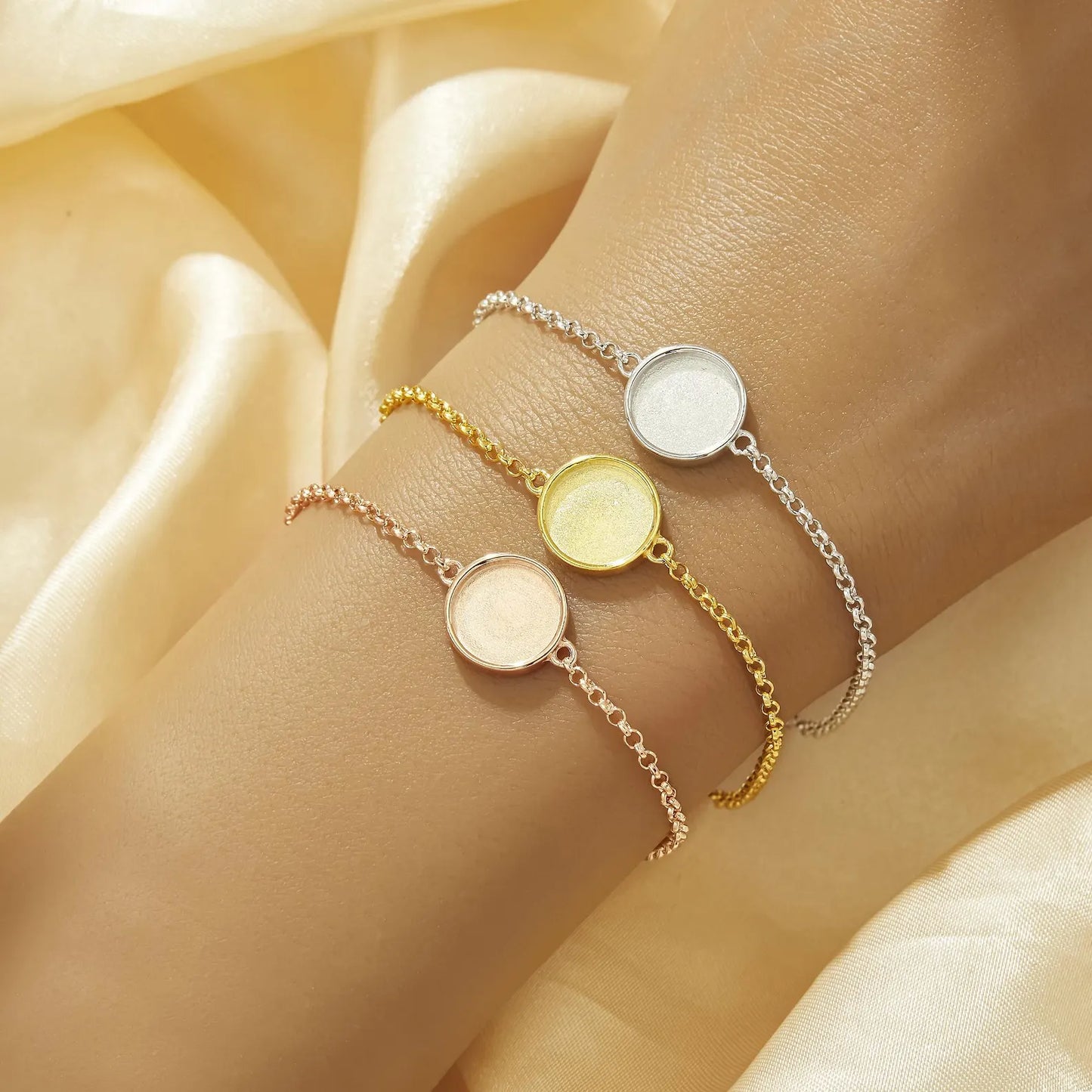 10mm Circle Bracelet